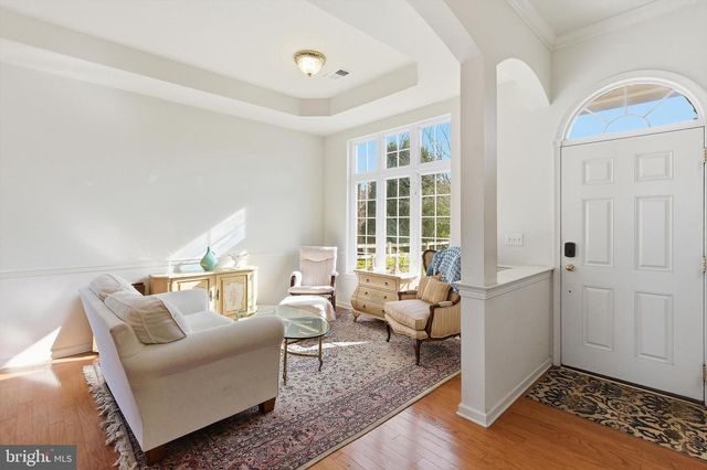 10 SALEM CT, Barnegat, NJ 08005