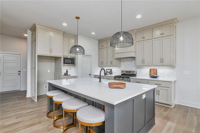 11441 S Langley Street, Olathe, KS 66061