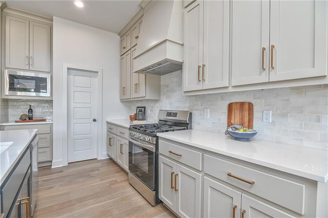 11441 S Langley Street, Olathe, KS 66061