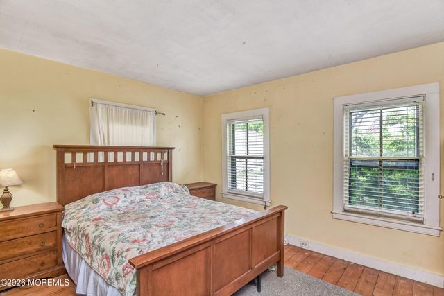 43 Center Avenue, Leonardo, NJ 07737