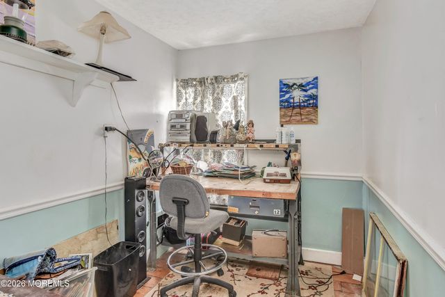 43 Center Avenue, Leonardo, NJ 07737