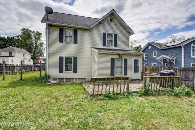 43 Center Avenue, Leonardo, NJ 07737