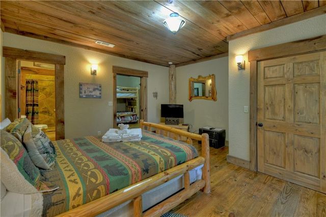 482 N Old Aska Road, Blue Ridge, GA 30513