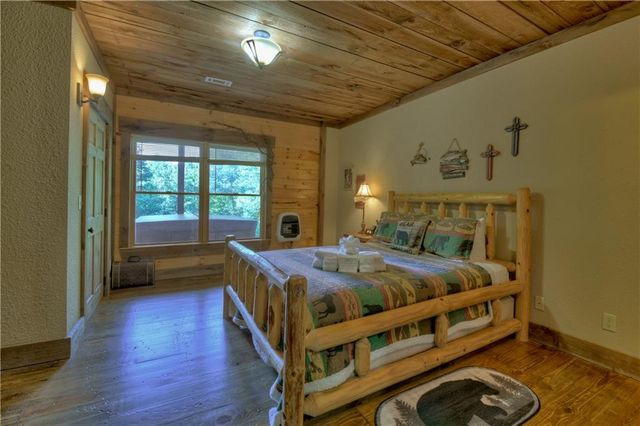 482 N Old Aska Road, Blue Ridge, GA 30513