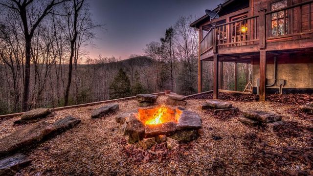 482 N Old Aska Road, Blue Ridge, GA 30513