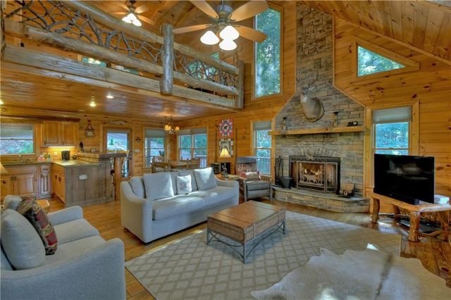 482 N Old Aska Road, Blue Ridge, GA 30513