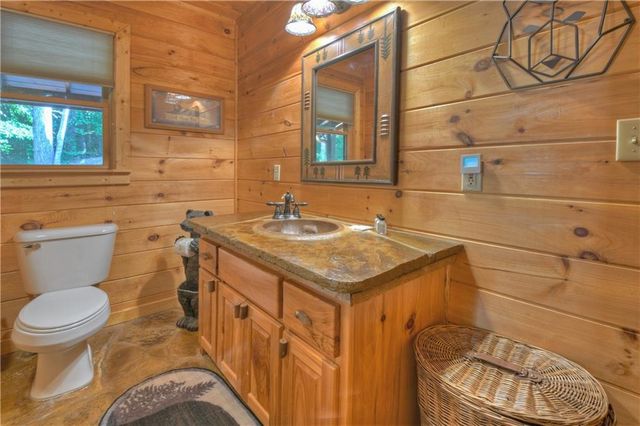 482 N Old Aska Road, Blue Ridge, GA 30513