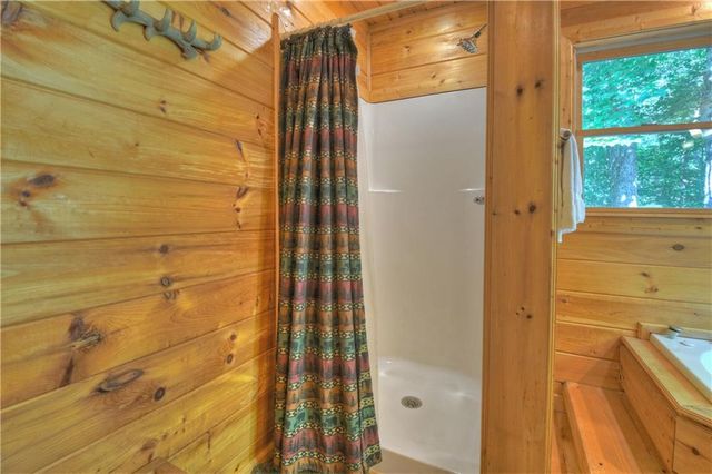 482 N Old Aska Road, Blue Ridge, GA 30513