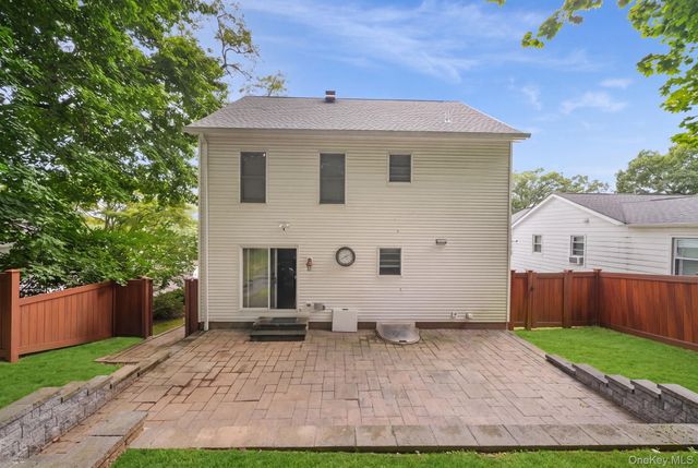 31 Reservoir Road, White Plains, NY 10603