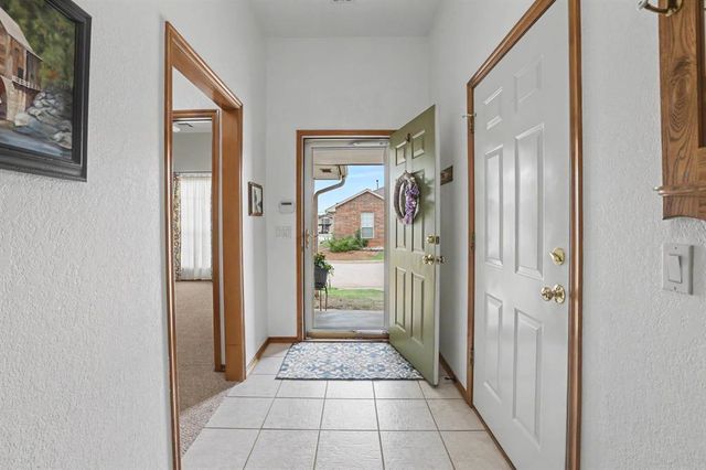 227 N Kelly Avenue, Edmond, OK 73003