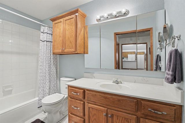 227 N Kelly Avenue, Edmond, OK 73003