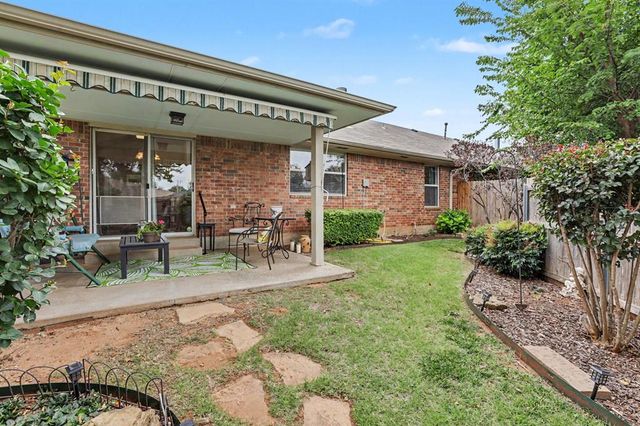 227 N Kelly Avenue, Edmond, OK 73003