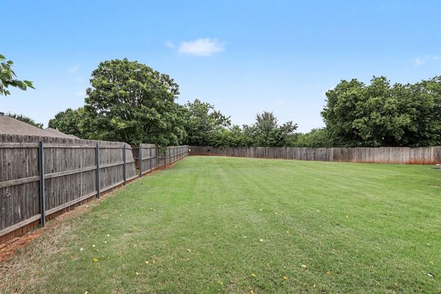 227 N Kelly Avenue, Edmond, OK 73003