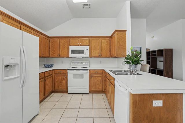 227 N Kelly Avenue, Edmond, OK 73003