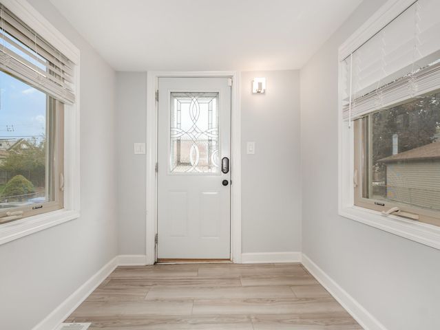 6415 S Leclaire Avenue, Chicago, IL 60638