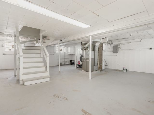 6415 S Leclaire Avenue, Chicago, IL 60638