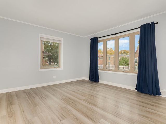 6415 S Leclaire Avenue, Chicago, IL 60638