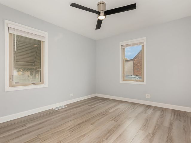 6415 S Leclaire Avenue, Chicago, IL 60638