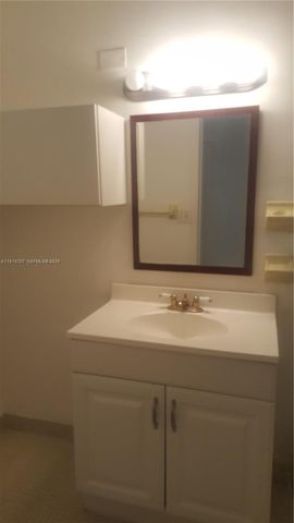 19080 NE 3rd Court 318, Miami, FL 33179