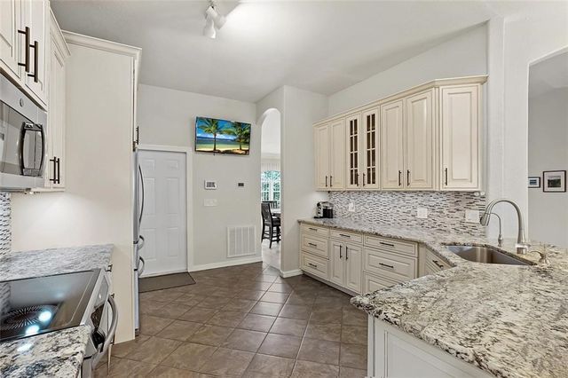 8015 97th Court, Vero Beach, FL 32967