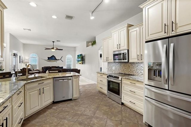 8015 97th Court, Vero Beach, FL 32967