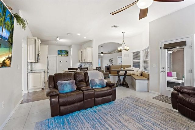 8015 97th Court, Vero Beach, FL 32967