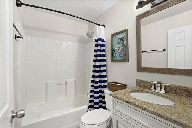 8015 97th Court, Vero Beach, FL 32967