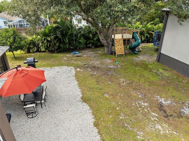 8015 97th Court, Vero Beach, FL 32967