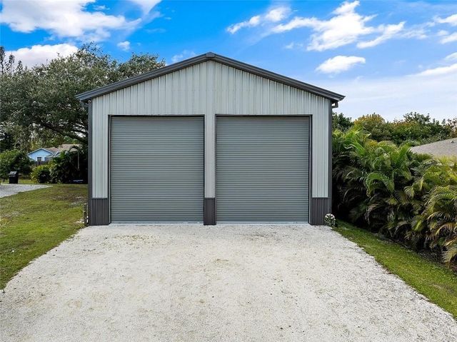 8015 97th Court, Vero Beach, FL 32967