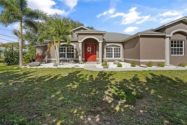 8015 97th Court, Vero Beach, FL 32967