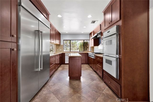 22309 Dolorosa, Woodland Hills, CA 91367