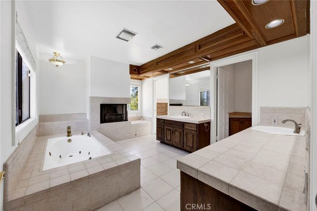 22309 Dolorosa, Woodland Hills, CA 91367