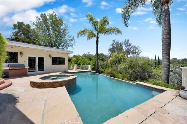 22309 Dolorosa, Woodland Hills, CA 91367