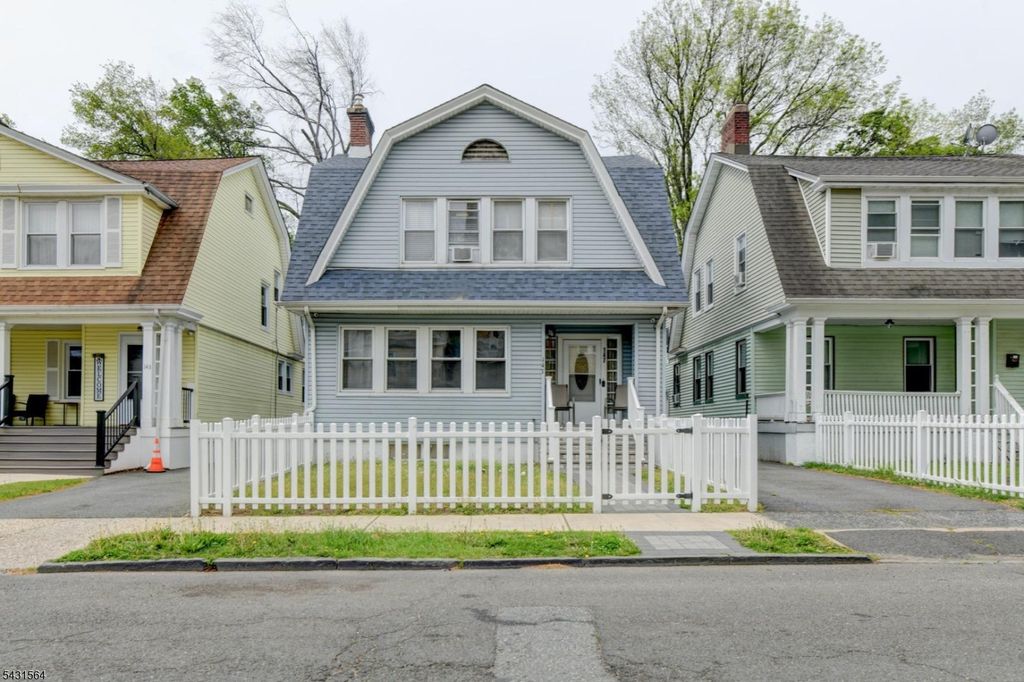 147 4Th Ave, East Orange City, NJ 07017 — exterior