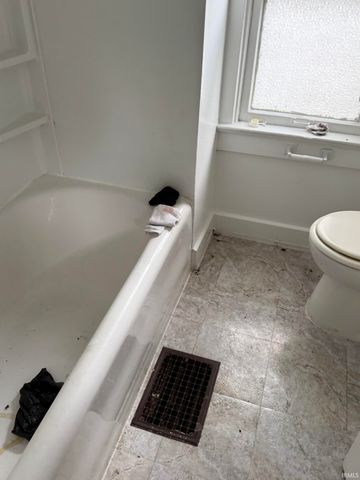 2006 Pontiac Street, Fort Wayne, IN 46806