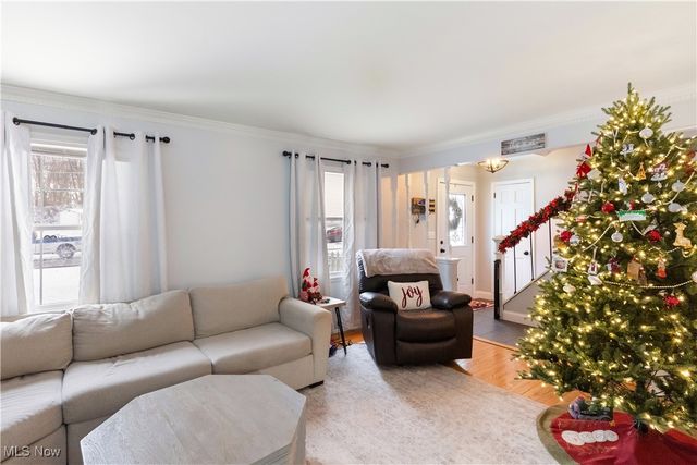 492 Hickory Hollow Drive, Canfield, OH 44406