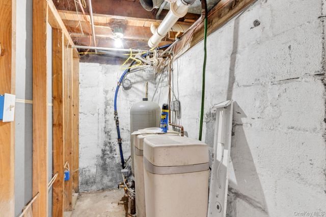 51 Greenwood Avenue, Greenwood Lake, NY 10925