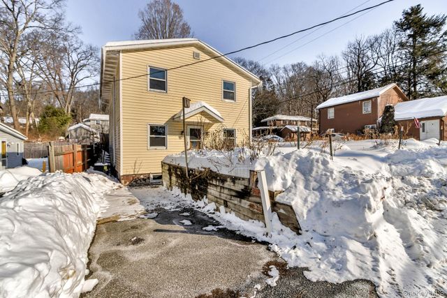 51 Greenwood Avenue, Greenwood Lake, NY 10925