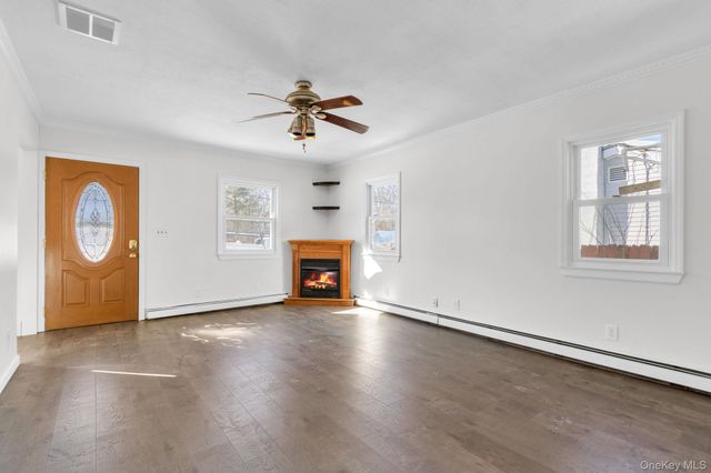 51 Greenwood Avenue, Greenwood Lake, NY 10925