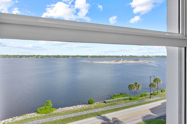 3230 S Ocean Boulevard A602, Palm Beach, FL 33480