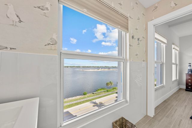 3230 S Ocean Boulevard A602, Palm Beach, FL 33480