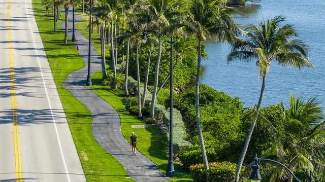 3230 S Ocean Boulevard A602, Palm Beach, FL 33480