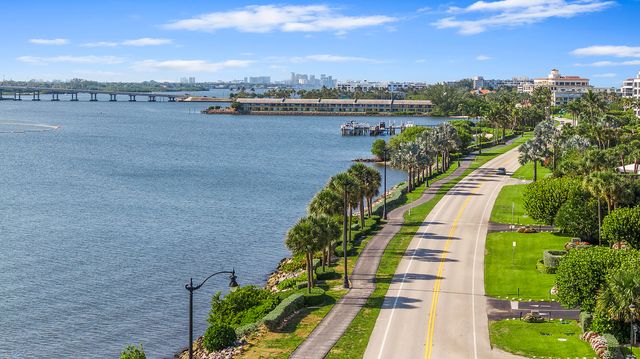 3230 S Ocean Boulevard A602, Palm Beach, FL 33480