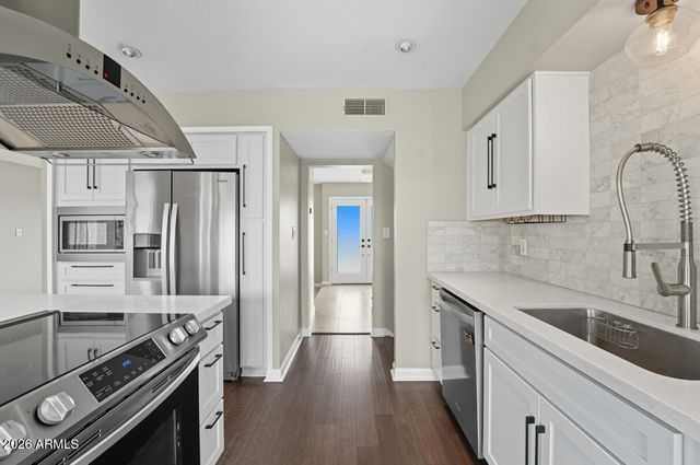 8437 E THOMAS Road, Scottsdale, AZ 85251