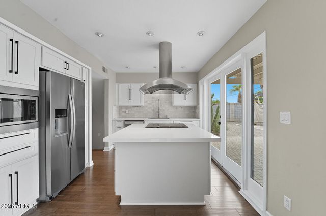 8437 E THOMAS Road, Scottsdale, AZ 85251