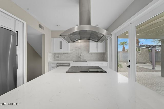 8437 E THOMAS Road, Scottsdale, AZ 85251