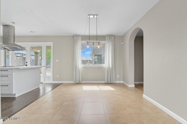 8437 E THOMAS Road, Scottsdale, AZ 85251