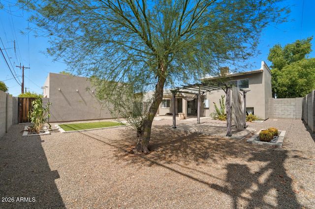 8437 E THOMAS Road, Scottsdale, AZ 85251