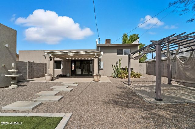 8437 E THOMAS Road, Scottsdale, AZ 85251