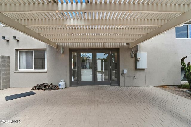 8437 E THOMAS Road, Scottsdale, AZ 85251